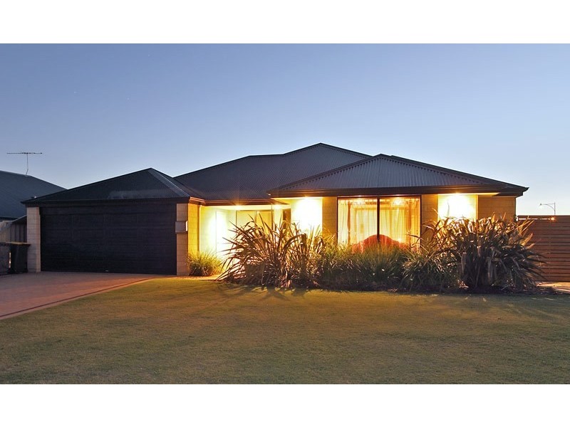 2 Writtle Street, Butler WA 6036