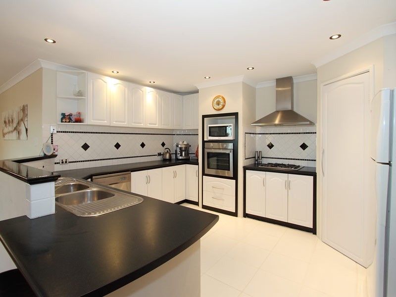 2 Writtle Street, Butler WA 6036