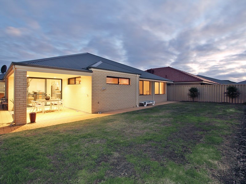 33 Bodorgan Avenue, Butler WA 6036