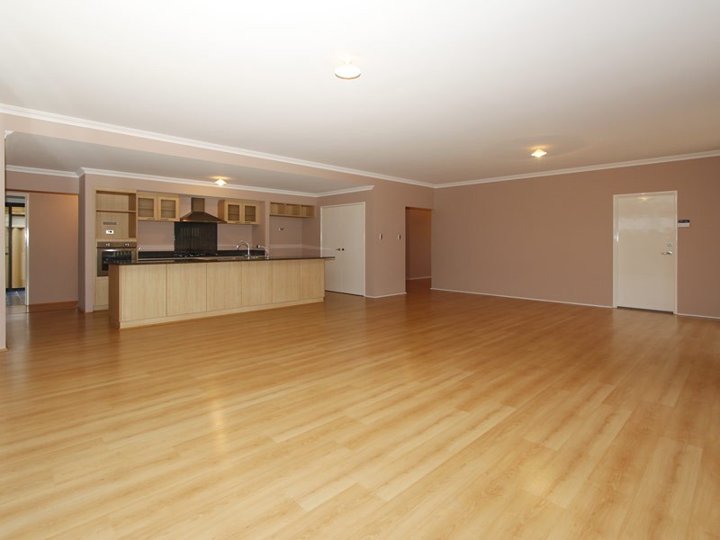 7 Donabate Road, Ridgewood WA 6030