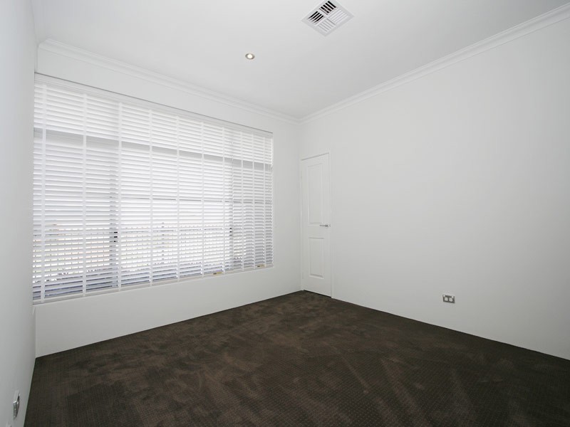 120 Ridgewood Boulevard, Ridgewood WA 6030