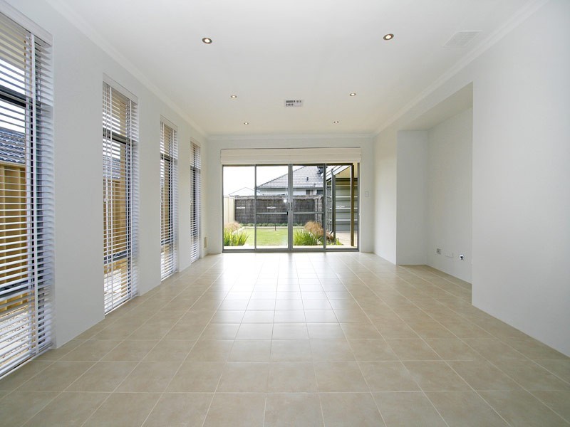 120 Ridgewood Boulevard, Ridgewood WA 6030