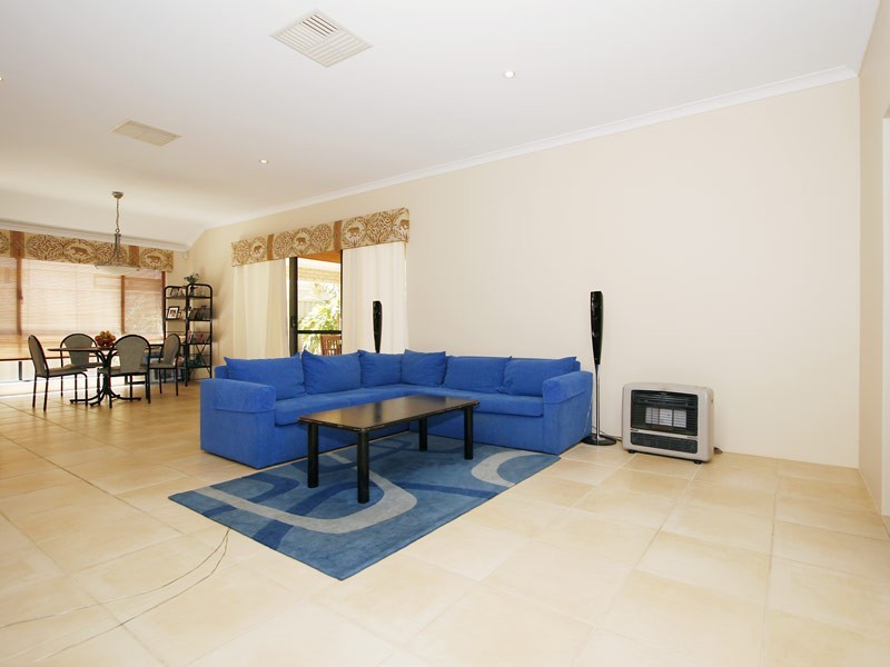 7 Durley Way, Butler WA 6036