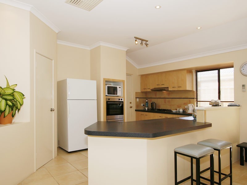 7 Durley Way, Butler WA 6036