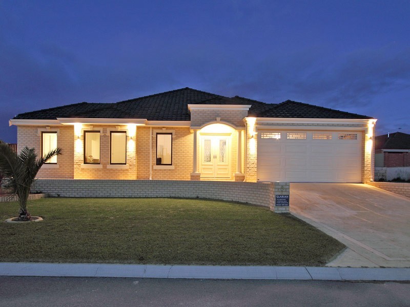 8 Dotterel Green, Jindalee WA 6036