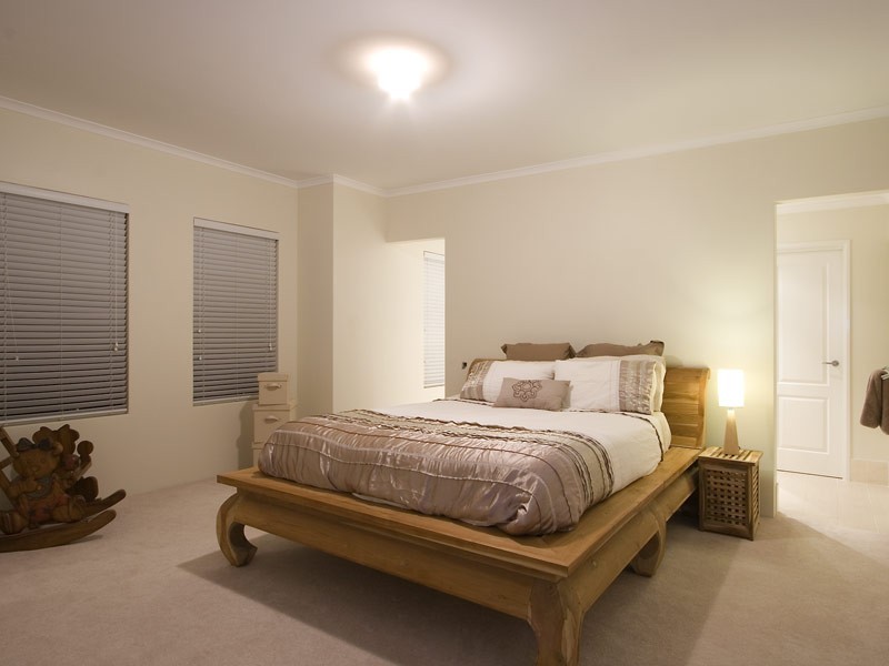 8 Dotterel Green, Jindalee WA 6036
