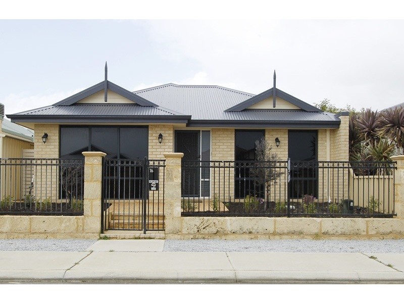 16 Ferryside Road, Butler WA 6036