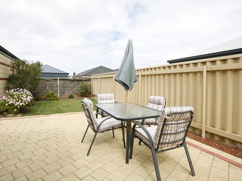 24 Heysham Bend, Butler WA 6036
