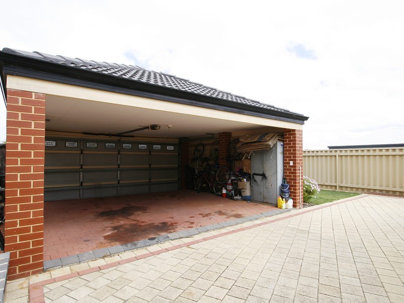 24 Heysham Bend, Butler WA 6036