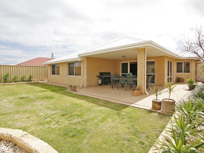 28 Benenden Avenue, Butler WA 6036