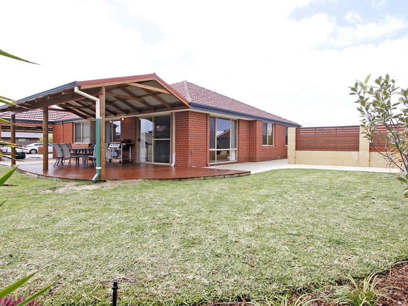 42 Marchwood Blvd, Butler WA 6036