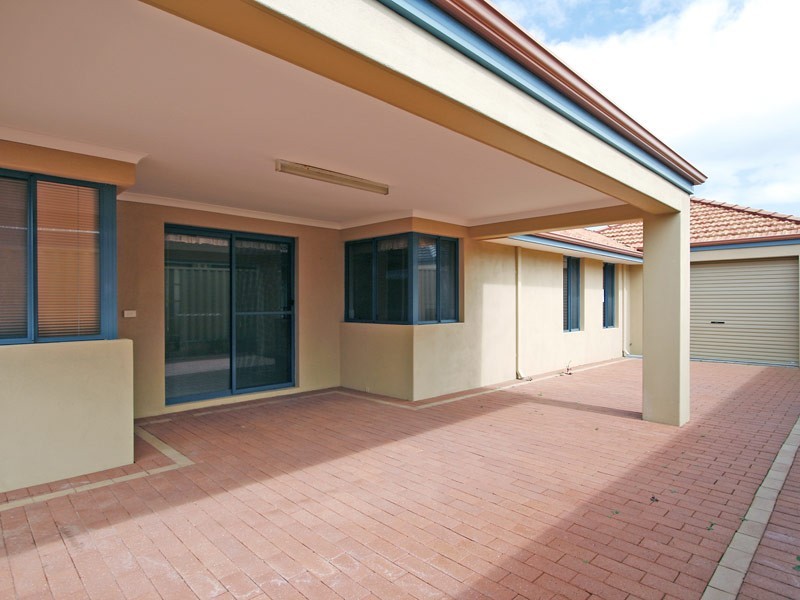 52 Camborne Parkway, Butler WA 6036