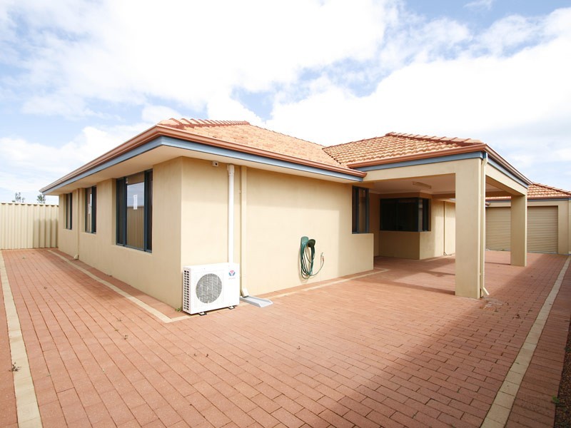 52 Camborne Parkway, Butler WA 6036