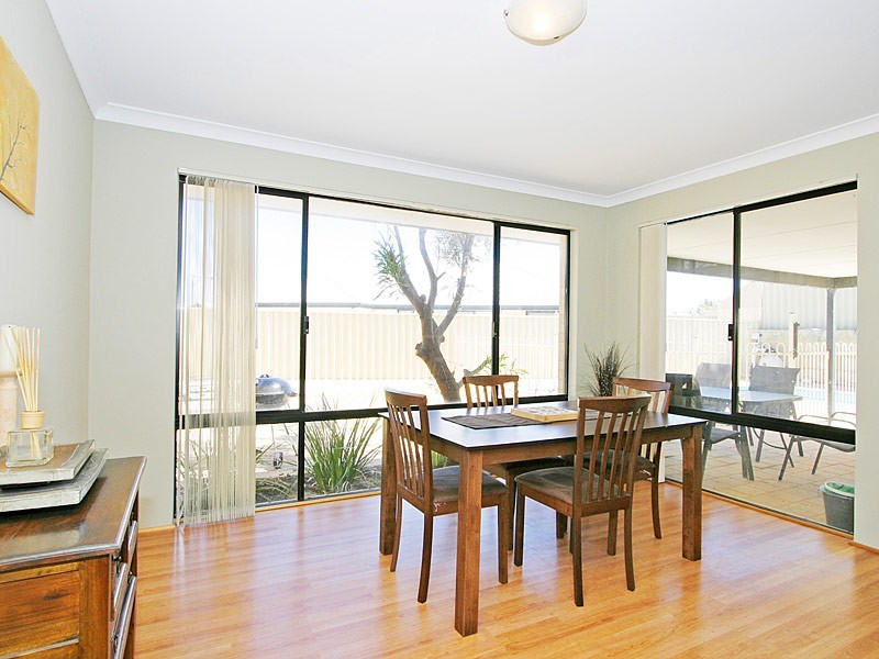 11 Wiltshire Entrance, Butler WA 6036