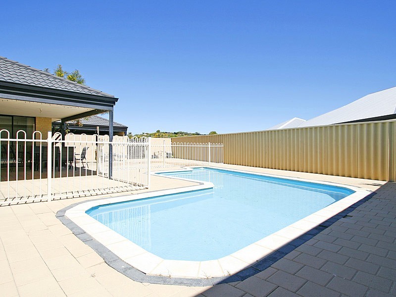 11 Wiltshire Entrance, Butler WA 6036