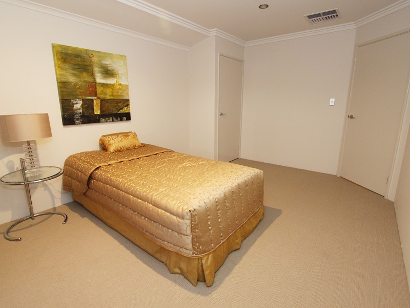 11 Impington Road, Butler WA 6036