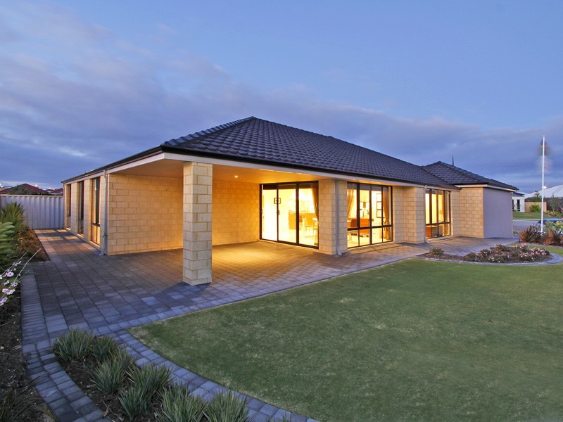 11 Impington Road, Butler WA 6036