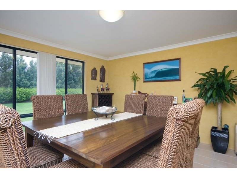 25 Minjah Court, Carramar WA 6031