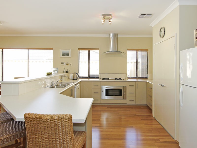 44 Barmouth Loop, Butler WA 6036