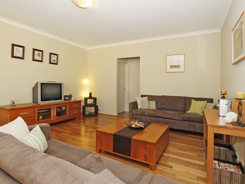 44 Barmouth Loop, Butler WA 6036