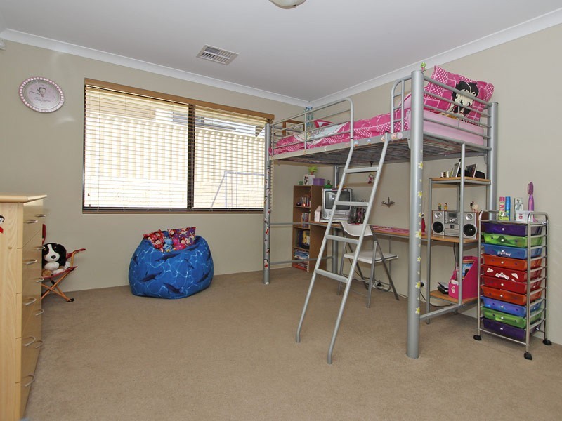 44 Barmouth Loop, Butler WA 6036