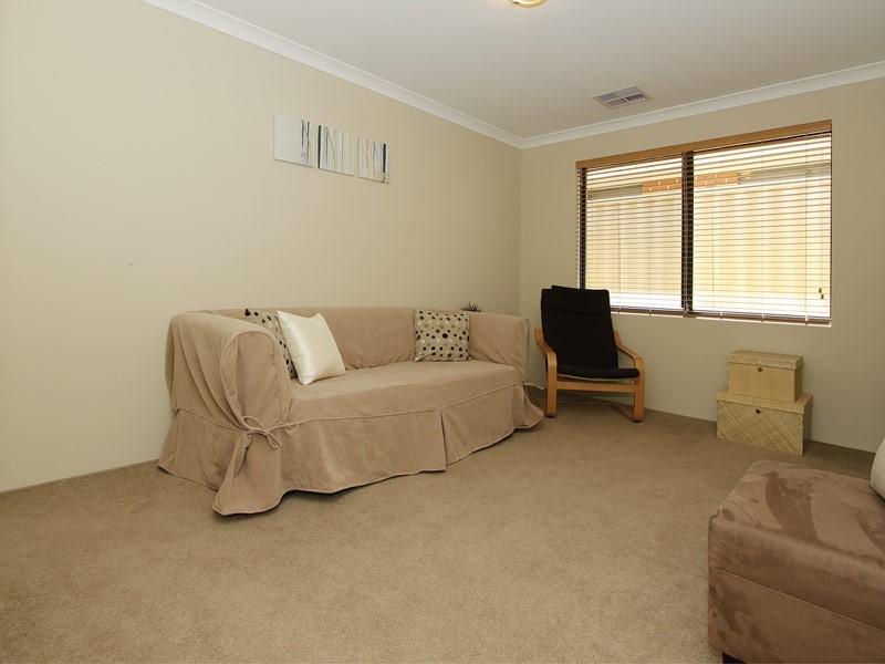 44 Barmouth Loop, Butler WA 6036