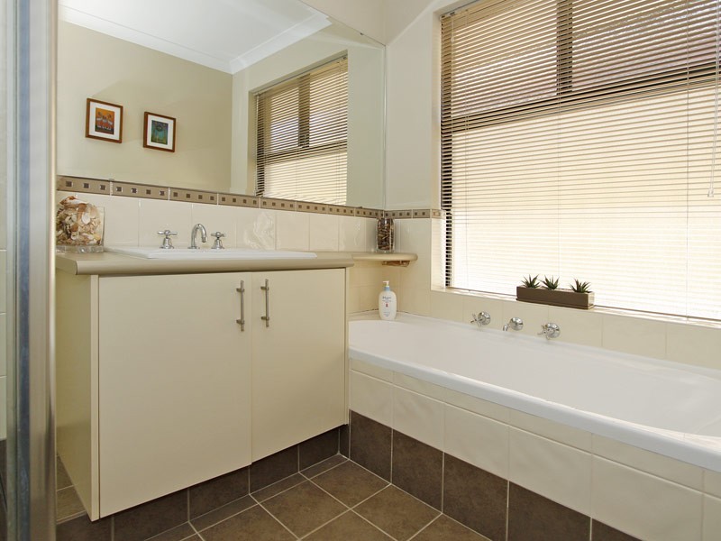 44 Barmouth Loop, Butler WA 6036