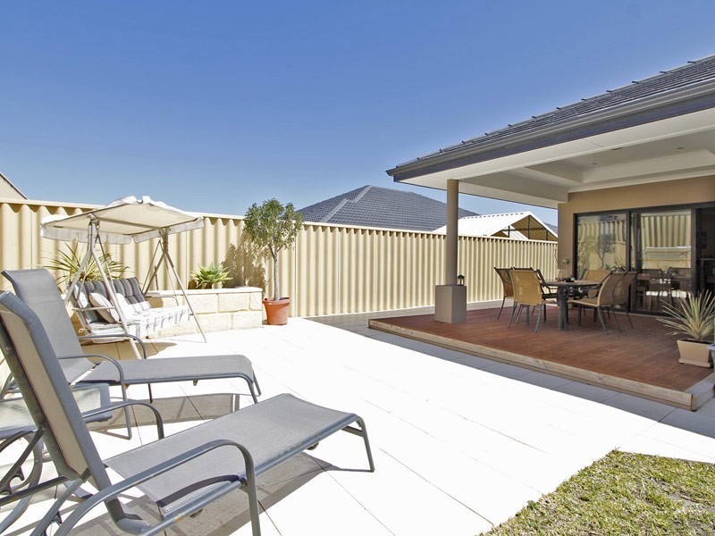 44 Barmouth Loop, Butler WA 6036