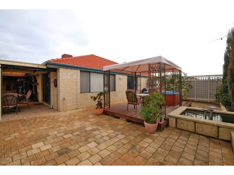 23 Wiltshire Entrance, Butler WA 6036