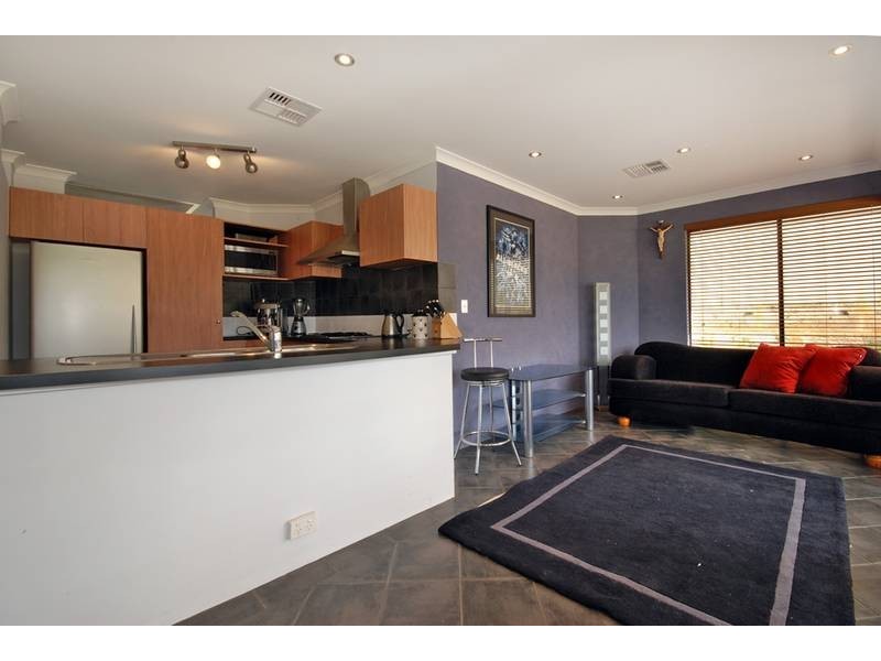 11 Bradman Drive, Butler WA 6036