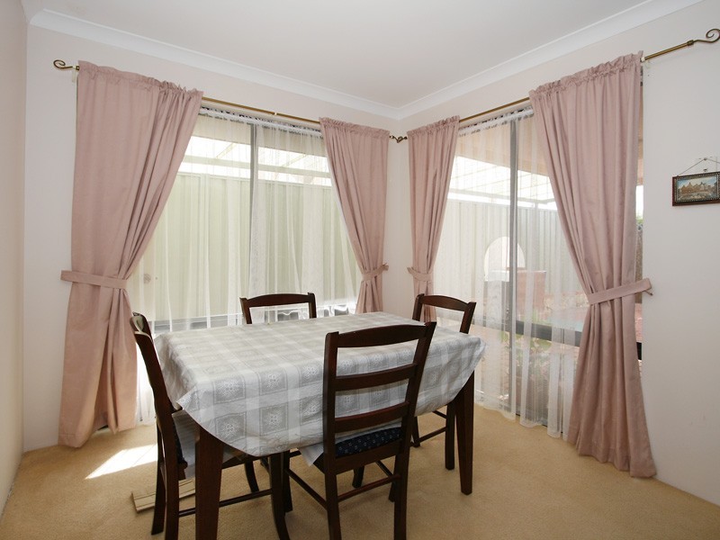 33 Adelong Circuit, Merriwa WA 6030