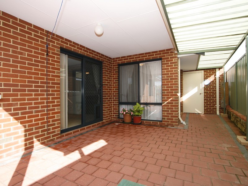 33 Adelong Circuit, Merriwa WA 6030