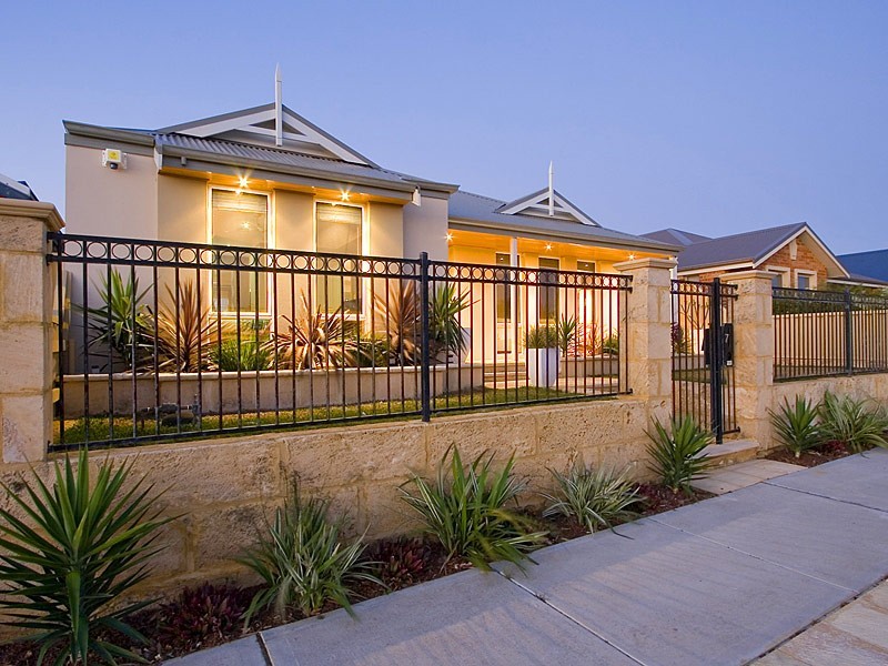 7 Salterforth Road, Butler WA 6036