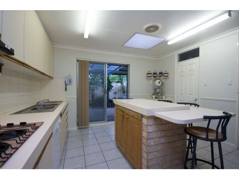 7 Wykes Court, Wanneroo WA 6065