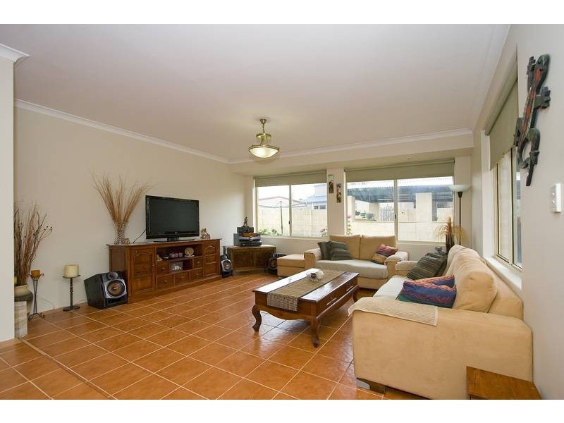 12 Frigate Crescent, Yanchep WA 6035
