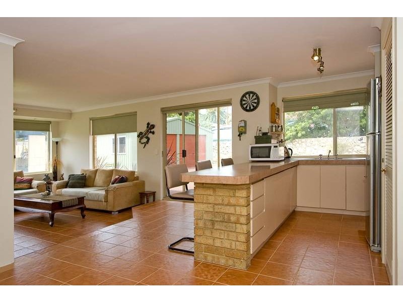 12 Frigate Crescent, Yanchep WA 6035