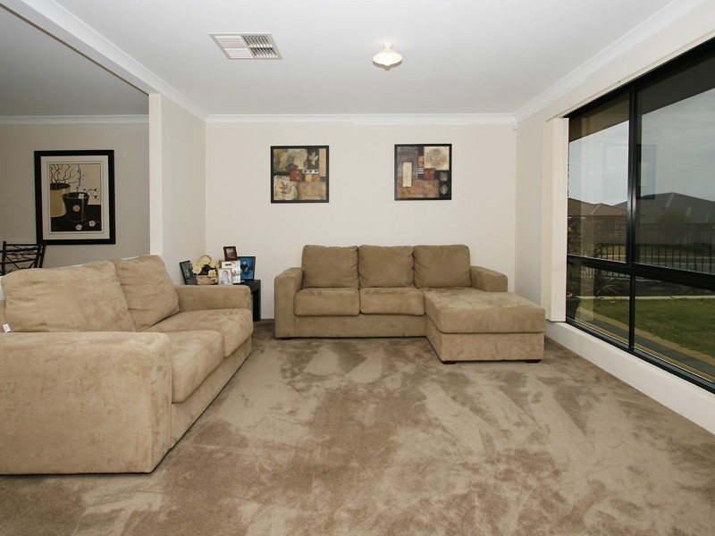 2 Colmworth Way, Butler WA 6036