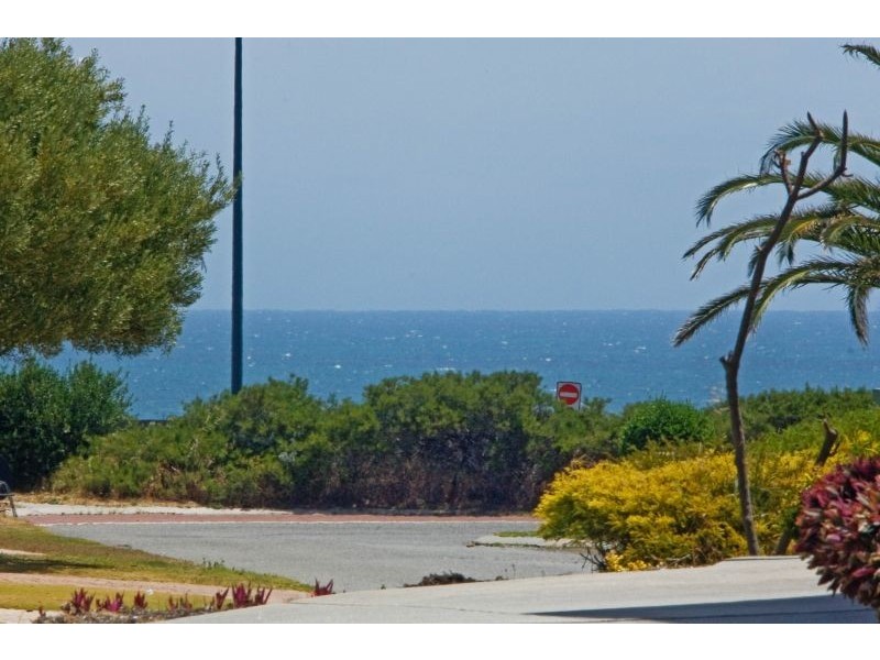 54 Bacchante Circle, Ocean Reef WA 6027