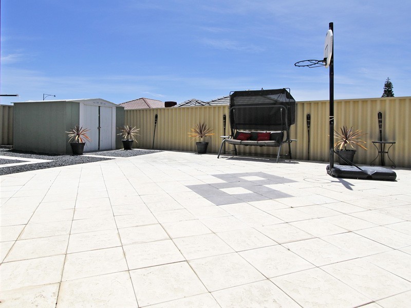 15 Reigate Way, Butler WA 6036