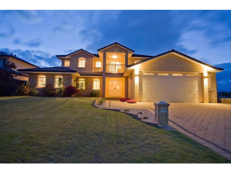 8 Manta Pass, Mindarie WA 6030