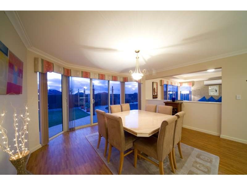 8 Manta Pass, Mindarie WA 6030