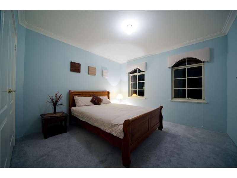 8 Manta Pass, Mindarie WA 6030