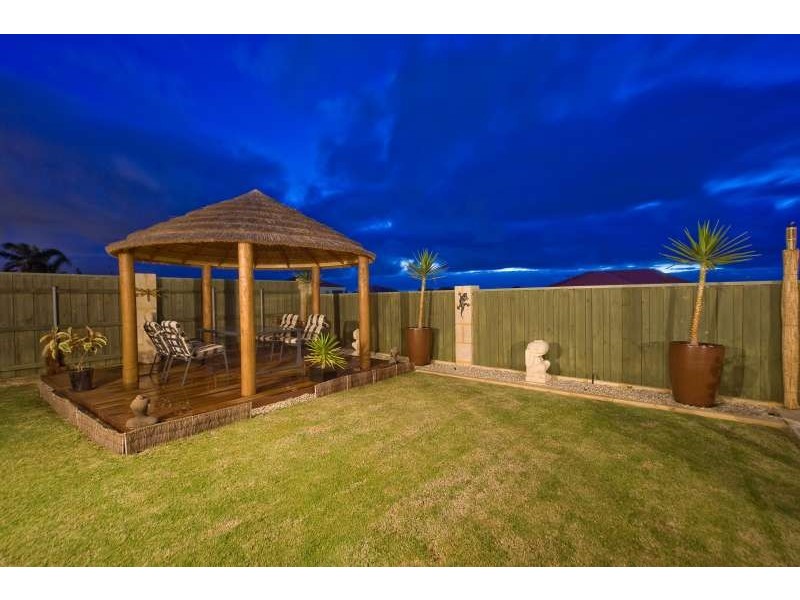 8 Manta Pass, Mindarie WA 6030
