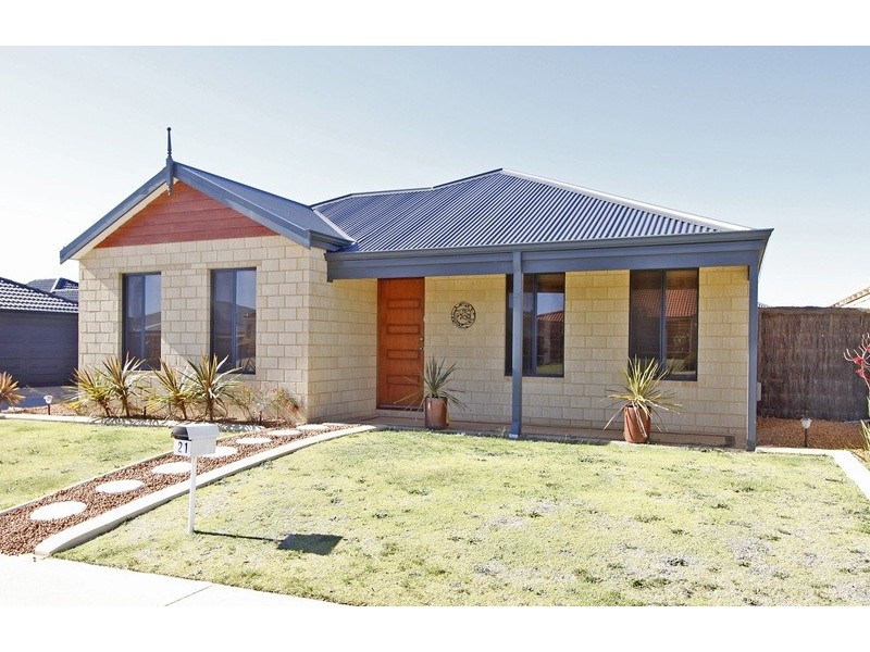 21 Bramshott Approach, Butler WA 6036