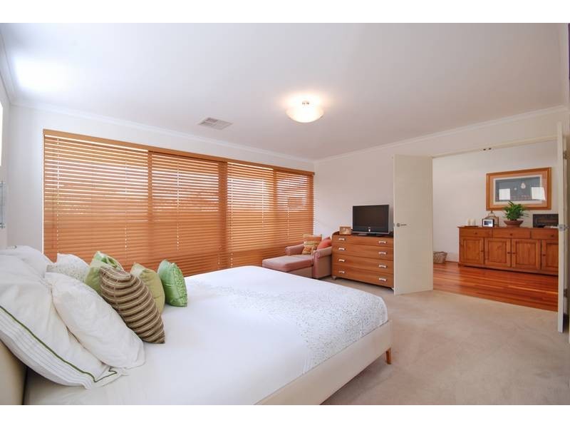 45 Ammanford Crescent, Butler WA 6036