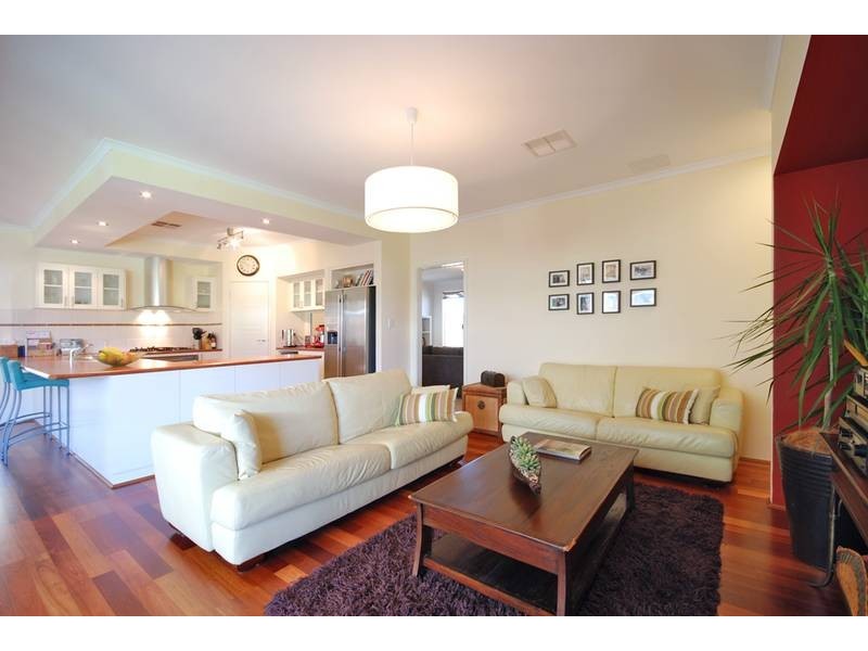 45 Ammanford Crescent, Butler WA 6036