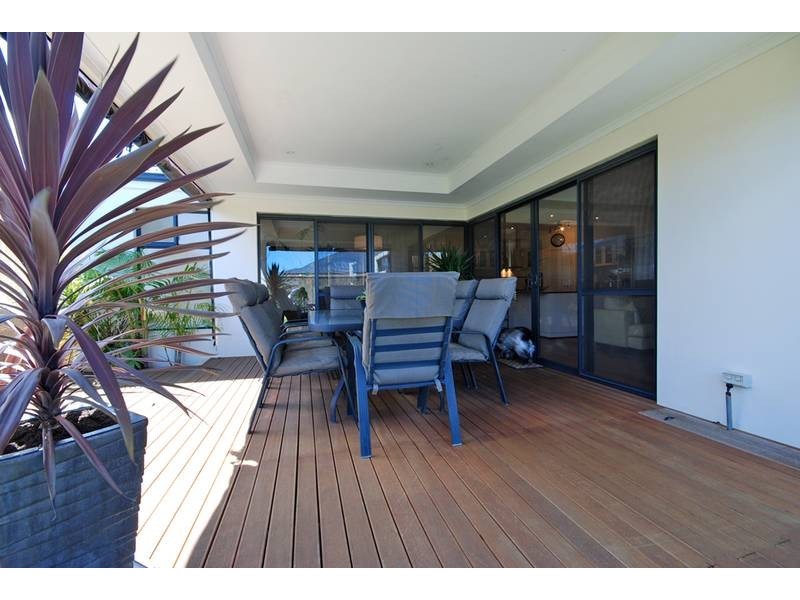 45 Ammanford Crescent, Butler WA 6036