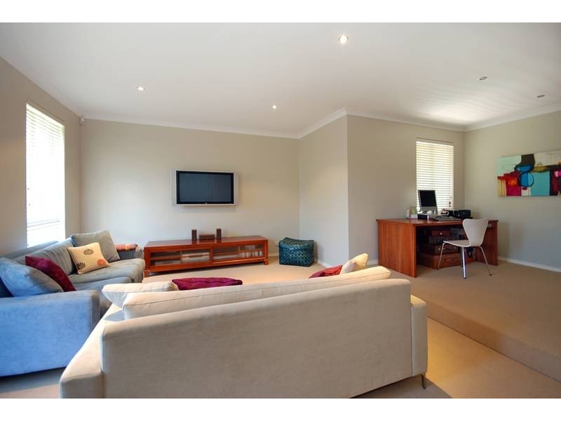 7 Gilmerton Way, Greenwood WA 6024