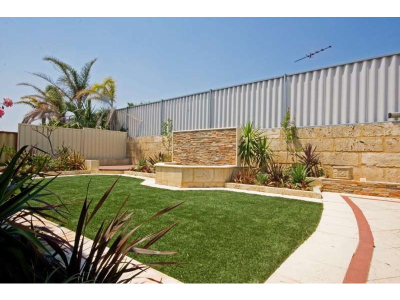 21 Mutiny TCE, Quinns Rocks WA 6030