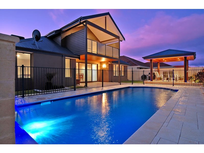 25 Seaspray Crescent, Jindalee WA 6036